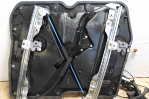 Изображение товара 77896 - 00077896 steklopodemnik perednij levyj Lexus LS 1