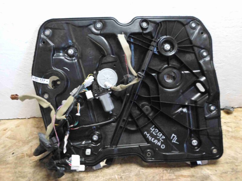 Изображение товара 77896 - 00077896 steklopodemnik perednij levyj Lexus LS