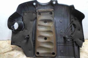 Изображение товара 77902 - 00077902 kryshka dvigatelya dekorativnaya LDV Convoy 2