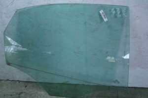 Изображение товара 77918 - 00077918 steklo dveri zadnej pravoj 3