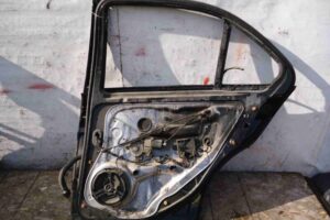 Изображение товара 77925 - 00077925 dver zadnyaya pravaya Honda Ridgeline 3