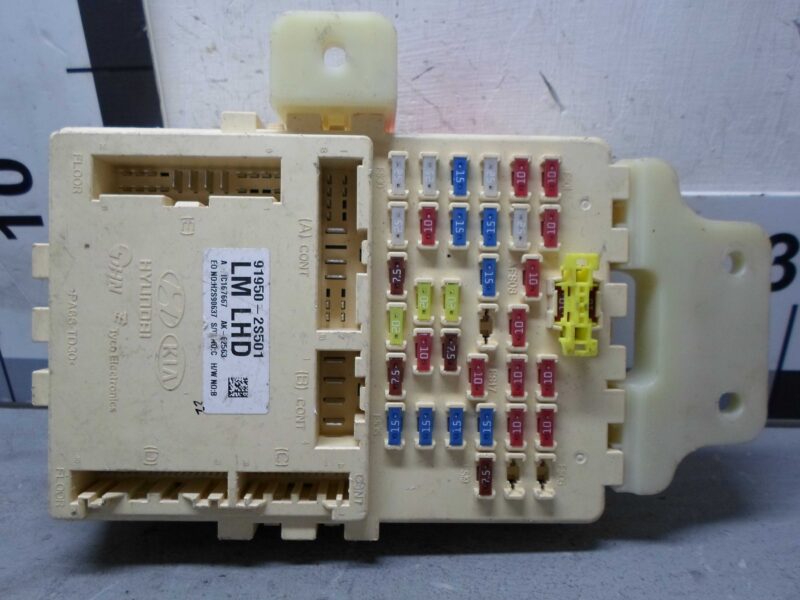 Изображение товара 78072 - 00078072 blok predokhranitelej Mercedes CLA