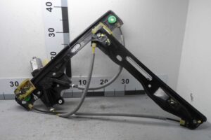 Изображение товара 78185 - 00078185 steklopodemnik perednij pravyj Chevrolet Aveo