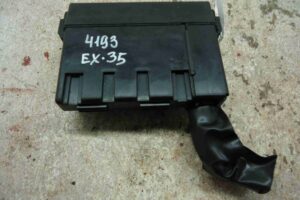 Изображение товара 78263 - 00078263 blok predokhranitelej Toyota Hiace 2