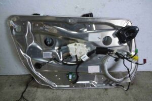 Изображение товара 78296 - 00078296 steklopodemnik perednij levyj Honda Ridgeline 1