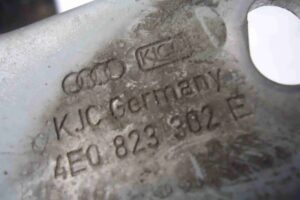 Изображение товара 78648 - 00078648 petlya kapota pravaya 1