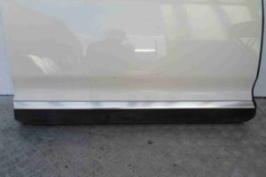 Изображение товара 79069 - 00079069 dver perednyaya pravaya Toyota Corolla Matrix 3