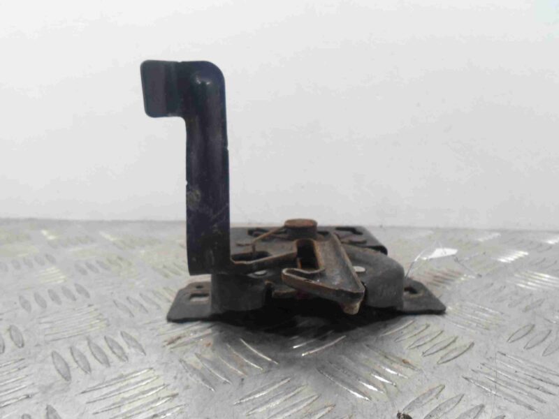 Изображение товара 79098 - 00079098 zamok kapota BMW 4 Series