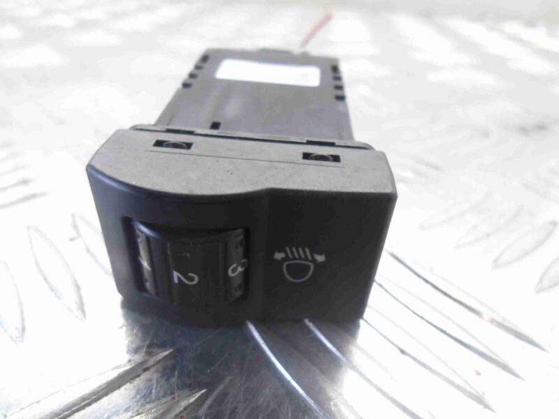 Изображение товара 79254 - 00079254 knopka salona Citroen C5