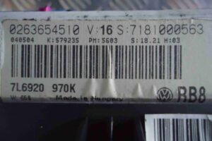 Изображение товара 79299 - 00079299 schitok priborov Toyota Corolla Matrix 2