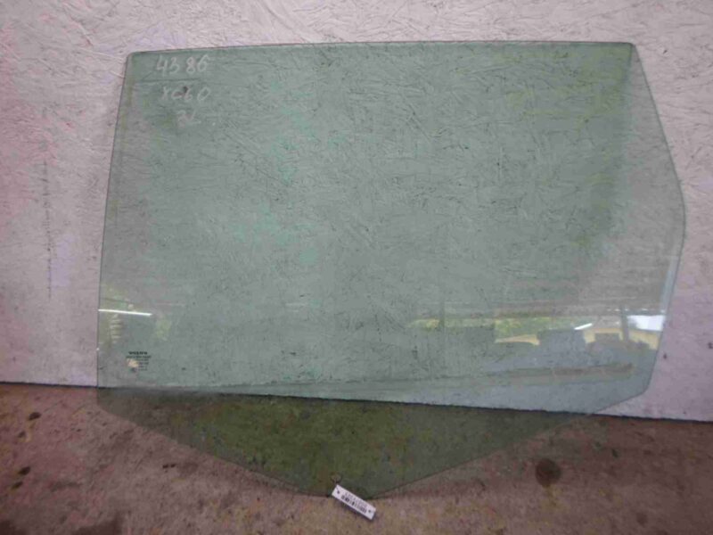 Изображение товара 79303 - 00079303 steklo dveri zadnej levoj