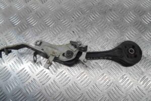 Изображение товара 79377 - 00079377 podushka krepleniya dvigatelya Peugeot 306 1