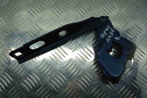 Изображение товара 79407 - 00079407 petlya kapota pravaya 2