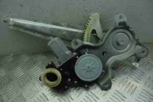 Изображение товара 79541 - 00079541 steklopodemnik zadnij levyj Chevrolet Blazer 1