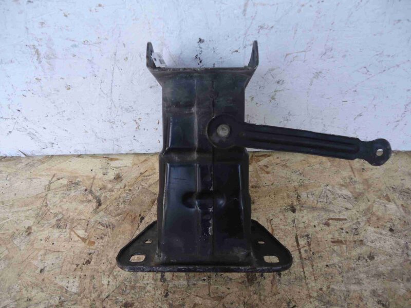 Изображение товара 79696 - 00079696 kronshtejn perednego bampera Ford Expedition