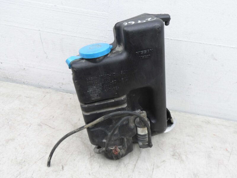 Изображение товара 80501 - 00080501 bachok omyvatelya Land Rover Range Rover Sport