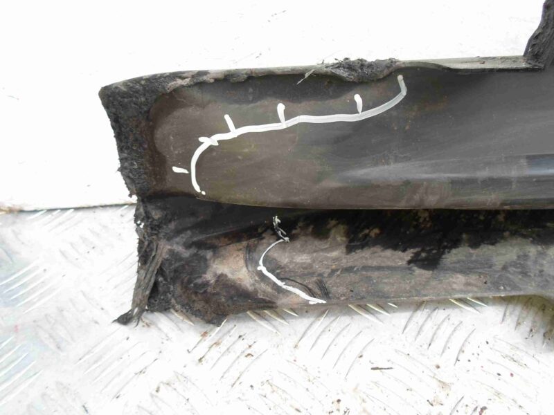 Изображение товара 80855 - 00080855 porog plastikovyj pravyj Ford Mondeo