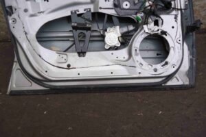 Изображение товара 81156 - 00081156 dver perednyaya levaya Ford Escape 1