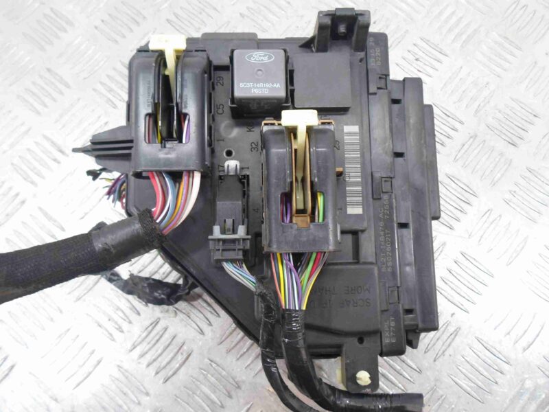 Изображение товара 81367 - 00081367 blok predokhranitelej BMW 4 Series