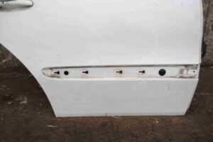 Изображение товара 81373 - 00081373 dver zadnyaya pravaya Ford Escape 2