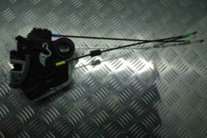 Изображение товара 81390 - 00081390 zamok dveri Chevrolet Silverado 3