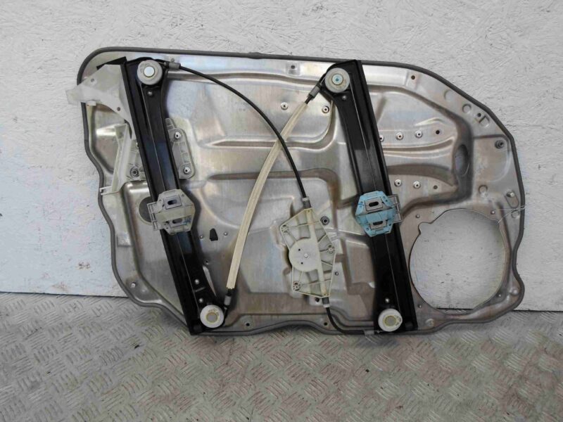 Изображение товара 81483 - 00081483 steklopodemnik perednij pravyj Ford Scorpio