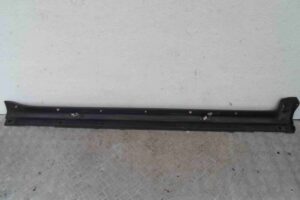 Изображение товара 81606 - 00081606 porog plastikovyj levyj Peugeot 306 2