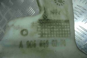 Изображение товара 81654 - 00081654 bachok omyvatelya Toyota Celica 2