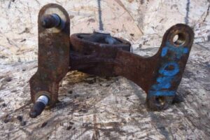 Изображение товара 81683 - 00081683 podushka krepleniya kpp Rover 400 2