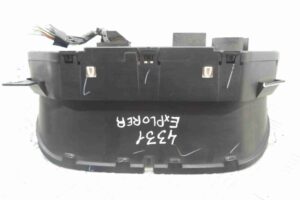 Изображение товара 81899 - 00081899 schitok priborov BMW 4 Series