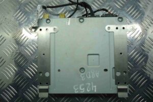 Изображение товара 81927 - 00081927 blok upravleniya priema signala magnitoly 