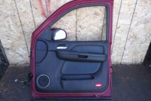 Изображение товара 81928 - 00081928 dver perednyaya pravaya