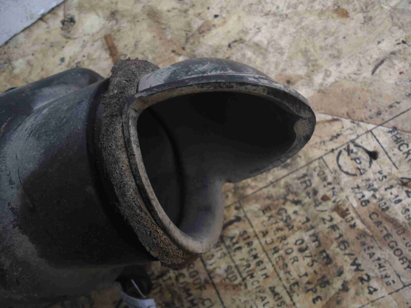 Изображение товара 82037 - 00082037 patrubok vozdushnogo filtra