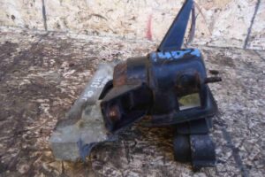Изображение товара 82501 - 00082501 podushka krepleniya kpp Rover 400 3