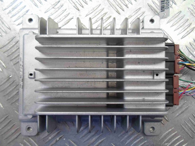 Изображение товара 82618 - 00082618 blok usilitelya muzyki Toyota Hiace