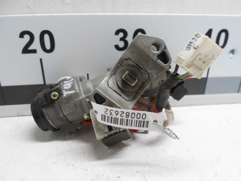 Изображение товара 82632 - 00082632 zamok zazhiganiya Mercedes CLA