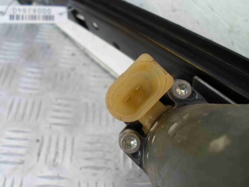 Изображение товара 82840 - 00082840 steklopodemnik zadnij levyj