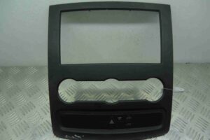 Изображение товара 83135 - 00083135 knopka avarijnoj signalizatsii Fiat Brava 2