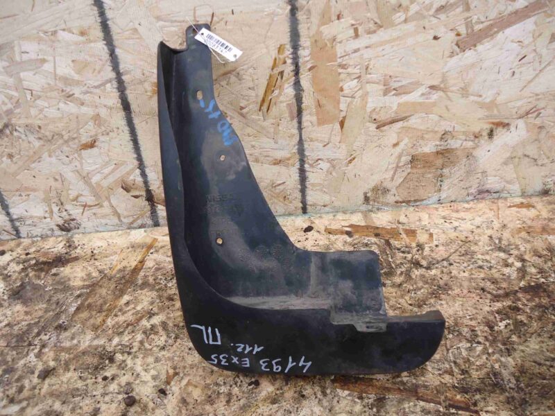 Изображение товара 83147 - 00083147 bryzgovik perednij Toyota Hiace