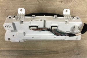 Изображение товара 83462 - 00083462 schitok priborov Subaru Tribeca 2