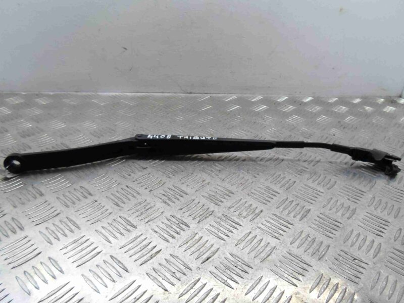 Изображение товара 83587 - 00083587 povodok stekloochistitelya Chrysler 300M