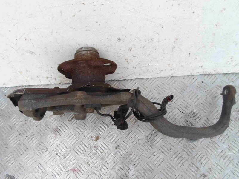 Изображение товара 83607 - 00083607 kulak povorotnyj levyj Ford Scorpio