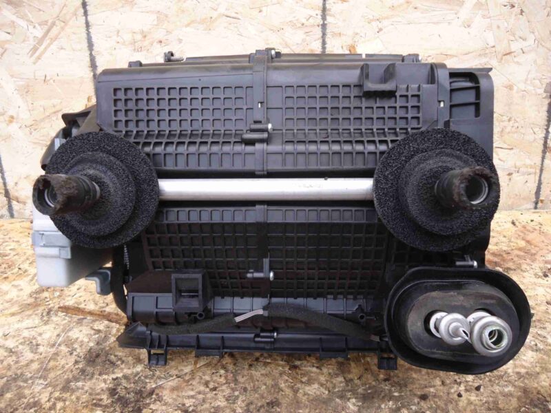 Изображение товара 84007 - 00084007 korpus otopitelya Toyota Hiace