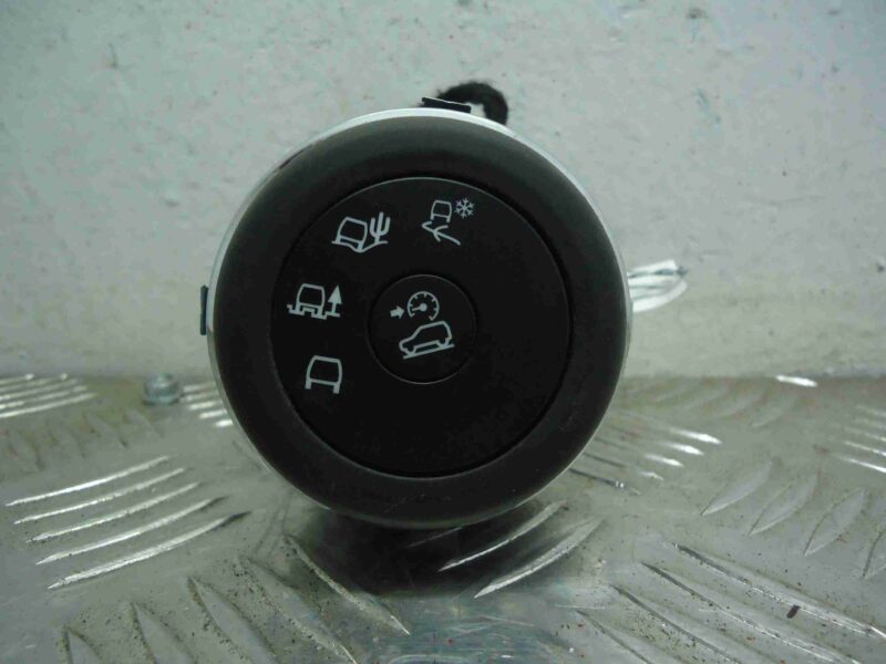 Изображение товара 84249 - 00084249 knopka salona Skoda Yeti