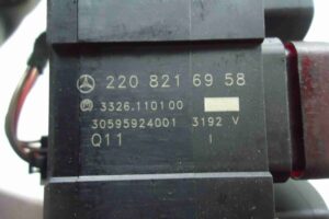 Изображение товара 84268 - 00084268 knopka avarijnoj signalizatsii Ford Ka 2