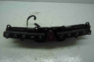 Изображение товара 84268 - 00084268 knopka avarijnoj signalizatsii Ford Ka