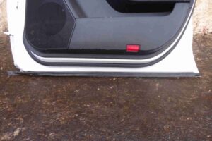 Изображение товара 84277 - 00084277 dver perednyaya pravaya Ford Mondeo 1