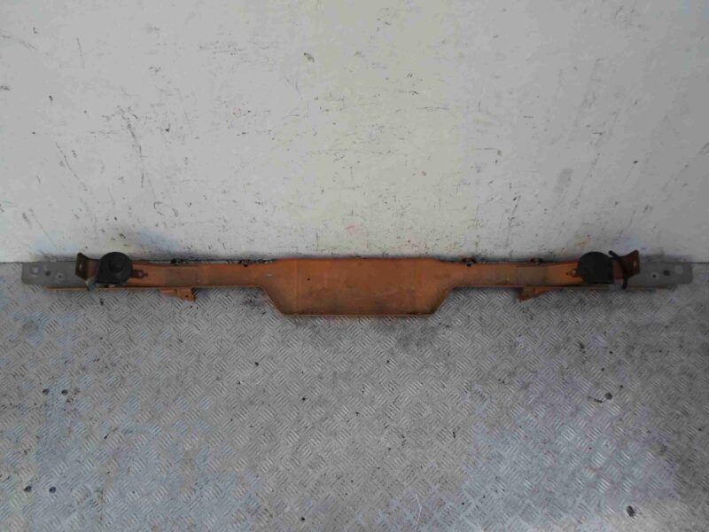 Изображение товара 84431 - 00084431 planka pod kapot Toyota Venza