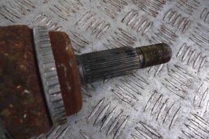 Изображение товара 84678 - 00084678 poluos perednyaya pravaya Subaru Legacy 1