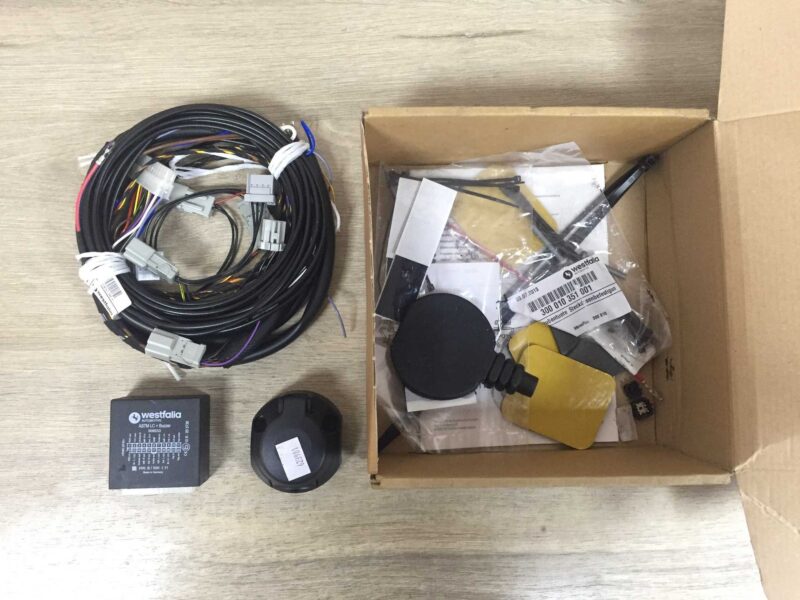 Изображение товара 84746 - 00084746 blok upravleniya pritsepnym ustrojstvom Chrysler PTCruiser